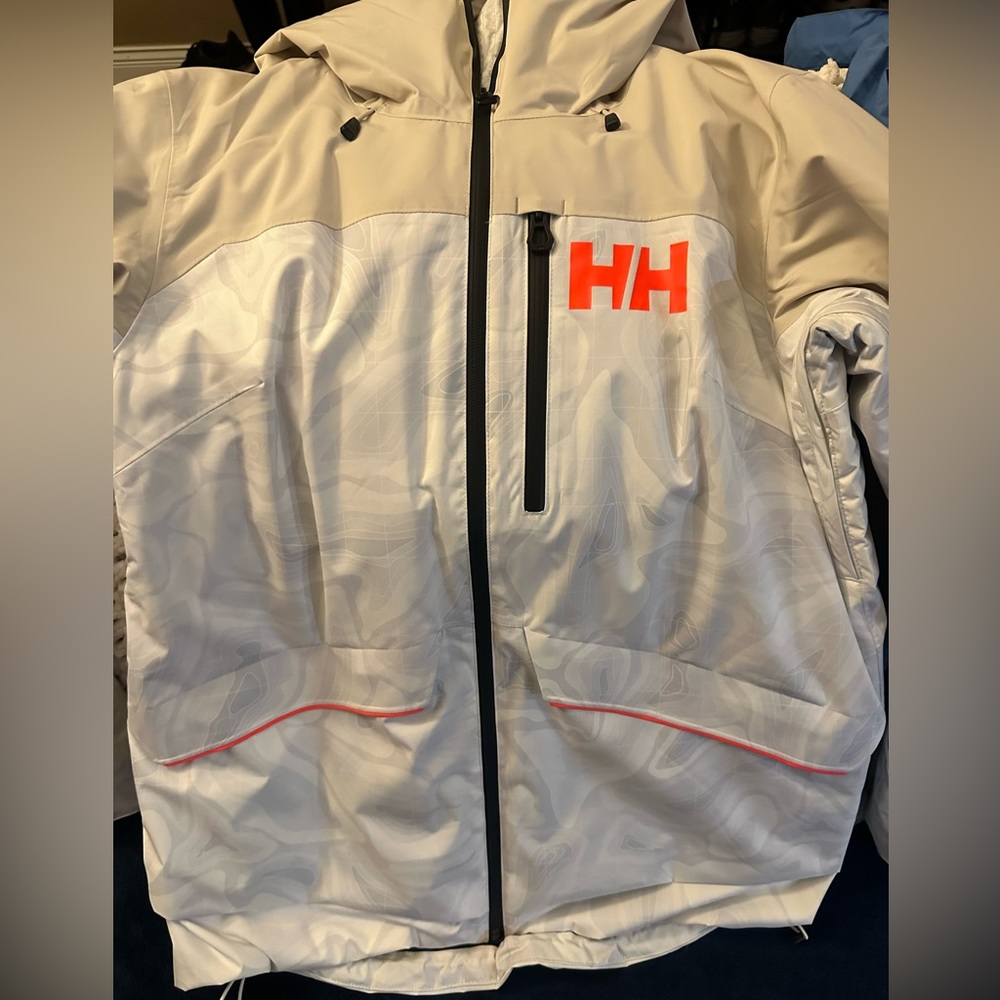 HELLY HANSEN winter jacket - SKI/SNOWBOARD jacket.
